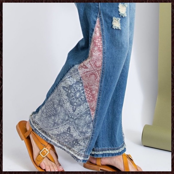EASEL "I Got A Feeling" Bell Bottom Denim Pant W/Contrast Patchwork At The Sides - Picture 12 of 16